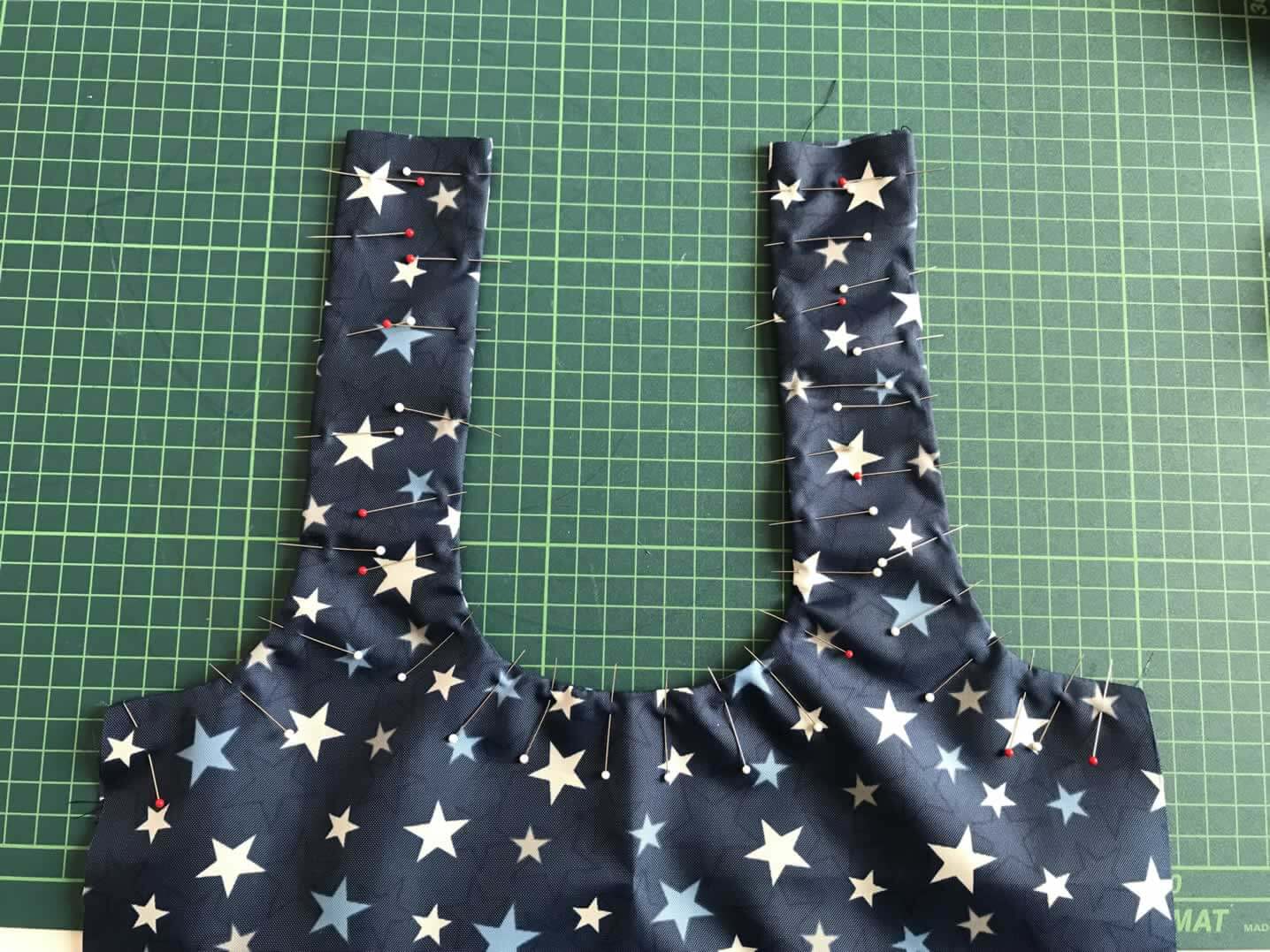 待ち針を打つ